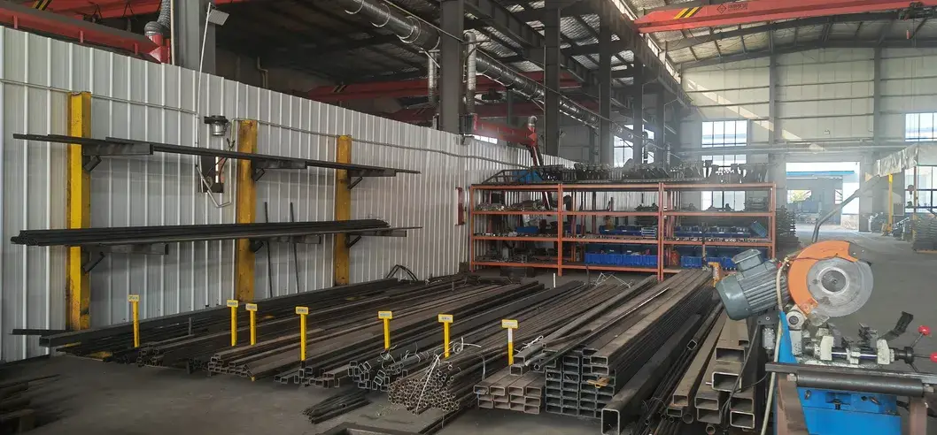 Bình phun dung tích 1000L chất lượng hàng đầu dành cho việc canh tác quy mô lớn hình ảnh 16-description