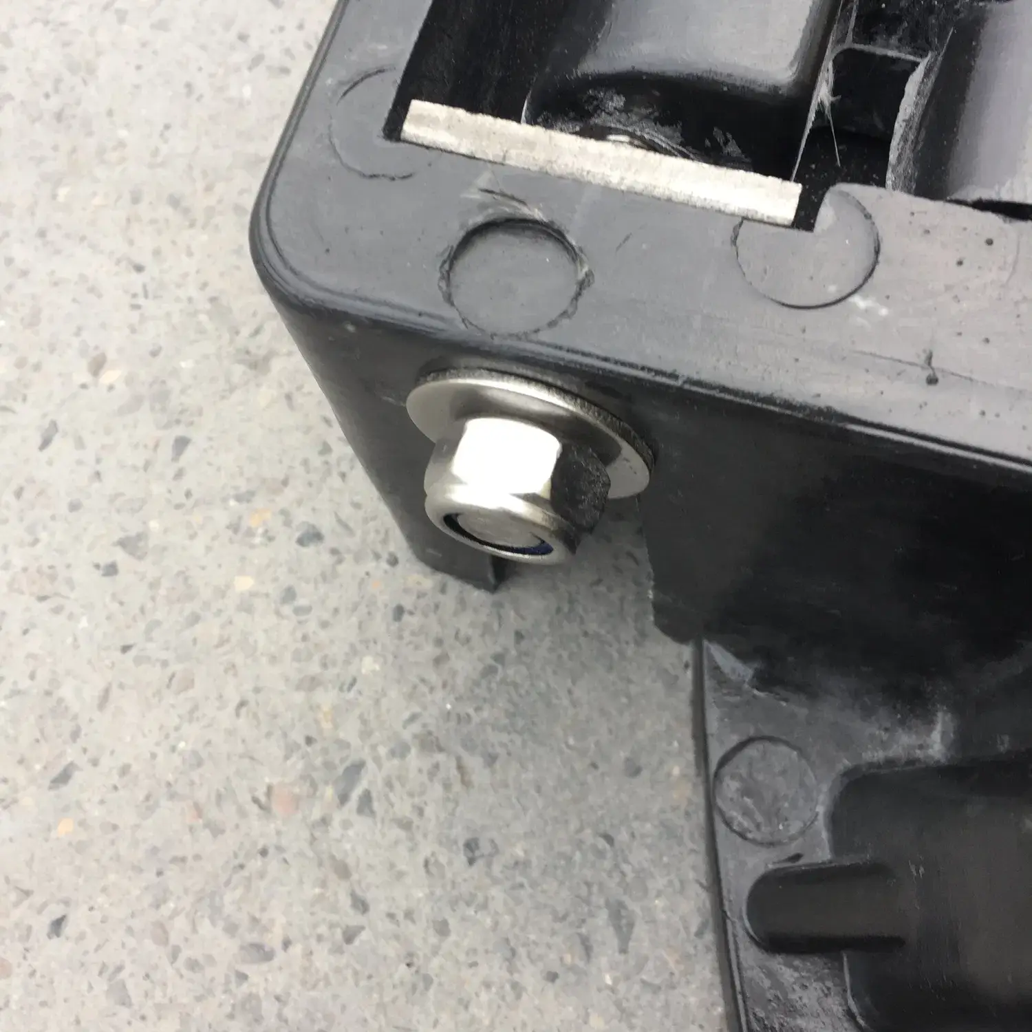 Nắp hố ga composite 180 bằng chất liệu nhựa FRP sợi SMC cho cấu trúc hố ga hoàn hảo