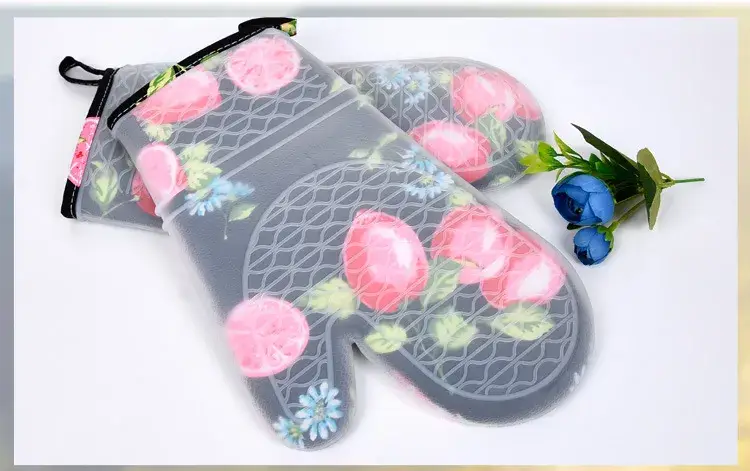 Găng tay cao su sử dụng an toàn trong lò vi sóng với lớp bảo vệ nhiệt silicone