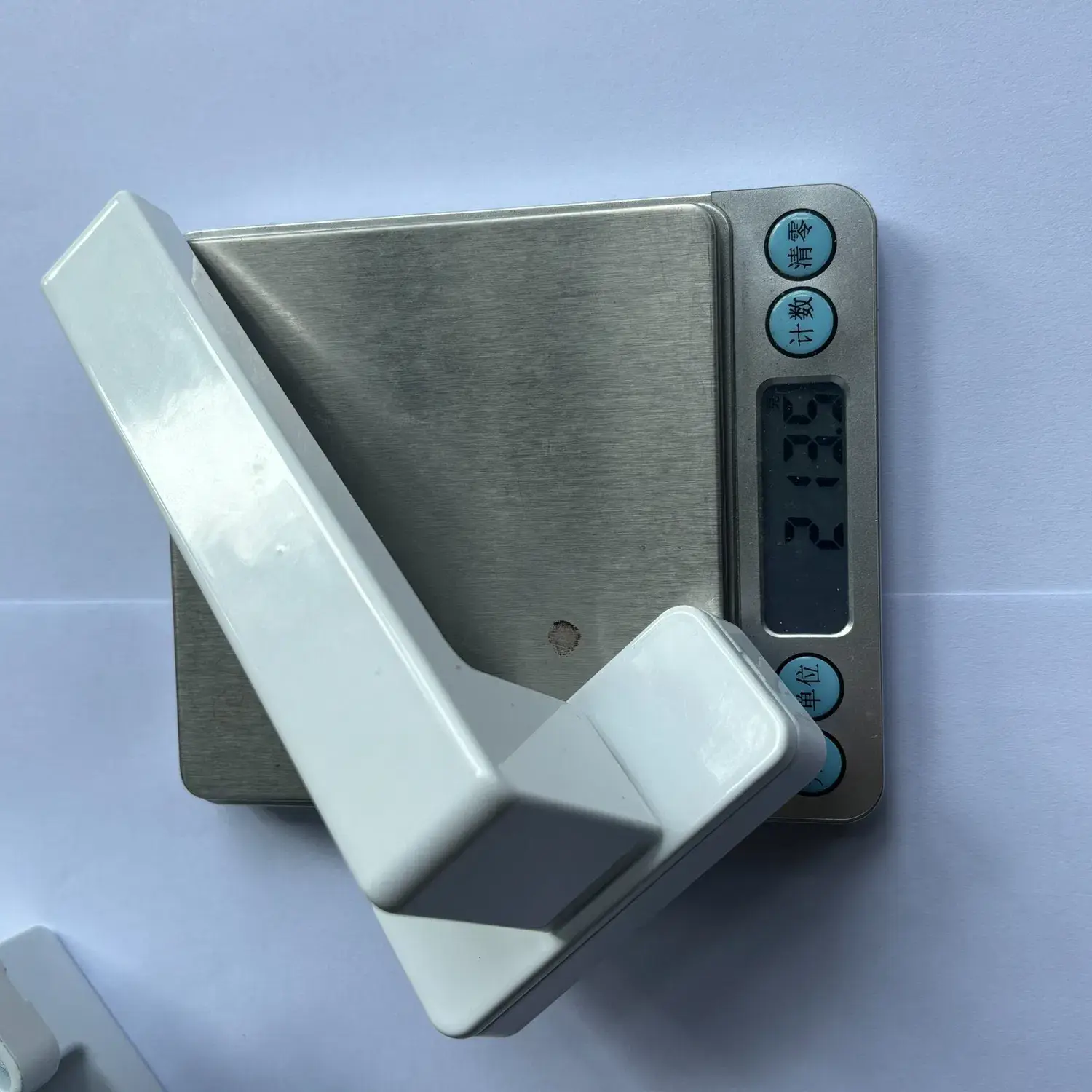 Tay cầm nhôm: Giải pháp hoàn hảo cho việc sử dụng tại khách sạn và trên cửa sổ