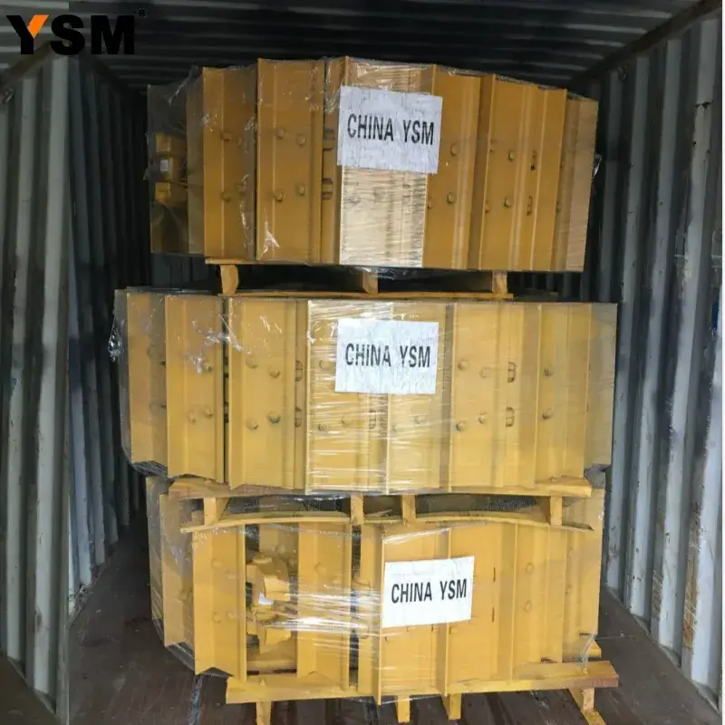 Bộ Phận Nhóm Giày Đường Máy Xúc PC200 - Bánh Lốp Cao Su Máy Xúc Chất Lượng