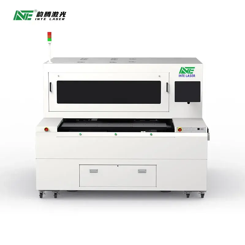 Máy cắt femtosecond chuyên nghiệp cho công nghệ khắc kính cao cấp