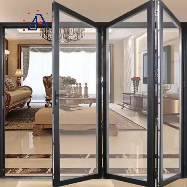 Cửa kính gấp bằng nhôm có thể mở ra và đóng lại từ cả bên ngoài lẫn bên trong