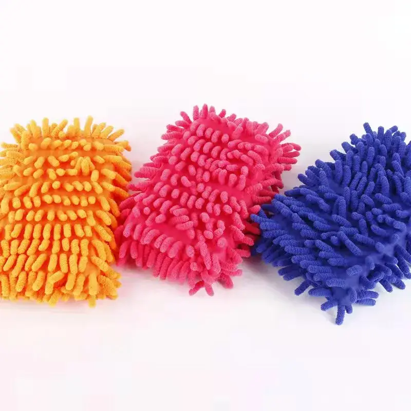 Bàn chải chenille và khăn microfiber - Giải pháp tuyệt vời cho việc làm sạch xe