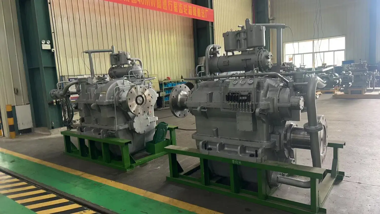 Động Cơ 2600HP - Sản phẩm Hộp Số Hải Quân Mới Tiến Bộ Gwd49.54