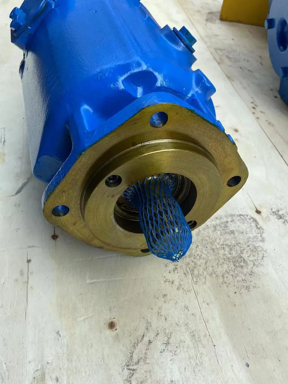 Bơm Thủy Lực Động Cơ Xe Tải và Xe Trộn Bê Tông chất lượng cao từ Eaton