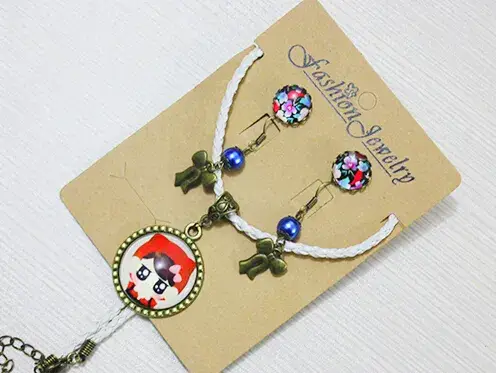 Thẻ Đeo Bông Tai Giấy Xanh Tùy Chỉnh - Lựa Chọn Phong Cách Cho Trưng Bày Trang Sức và Dây Chuyền