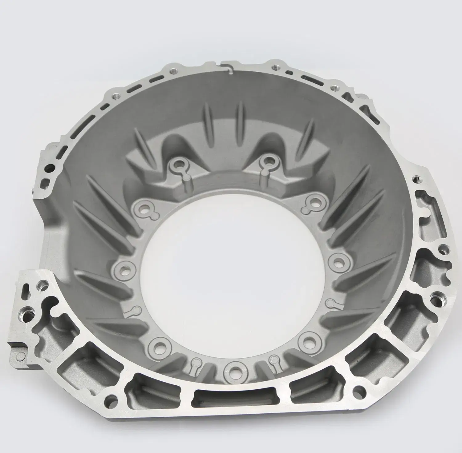 Chuyên đúc nhôm bằng kỹ thuật đúc áp lực thấp và gia công CNC hiện đại