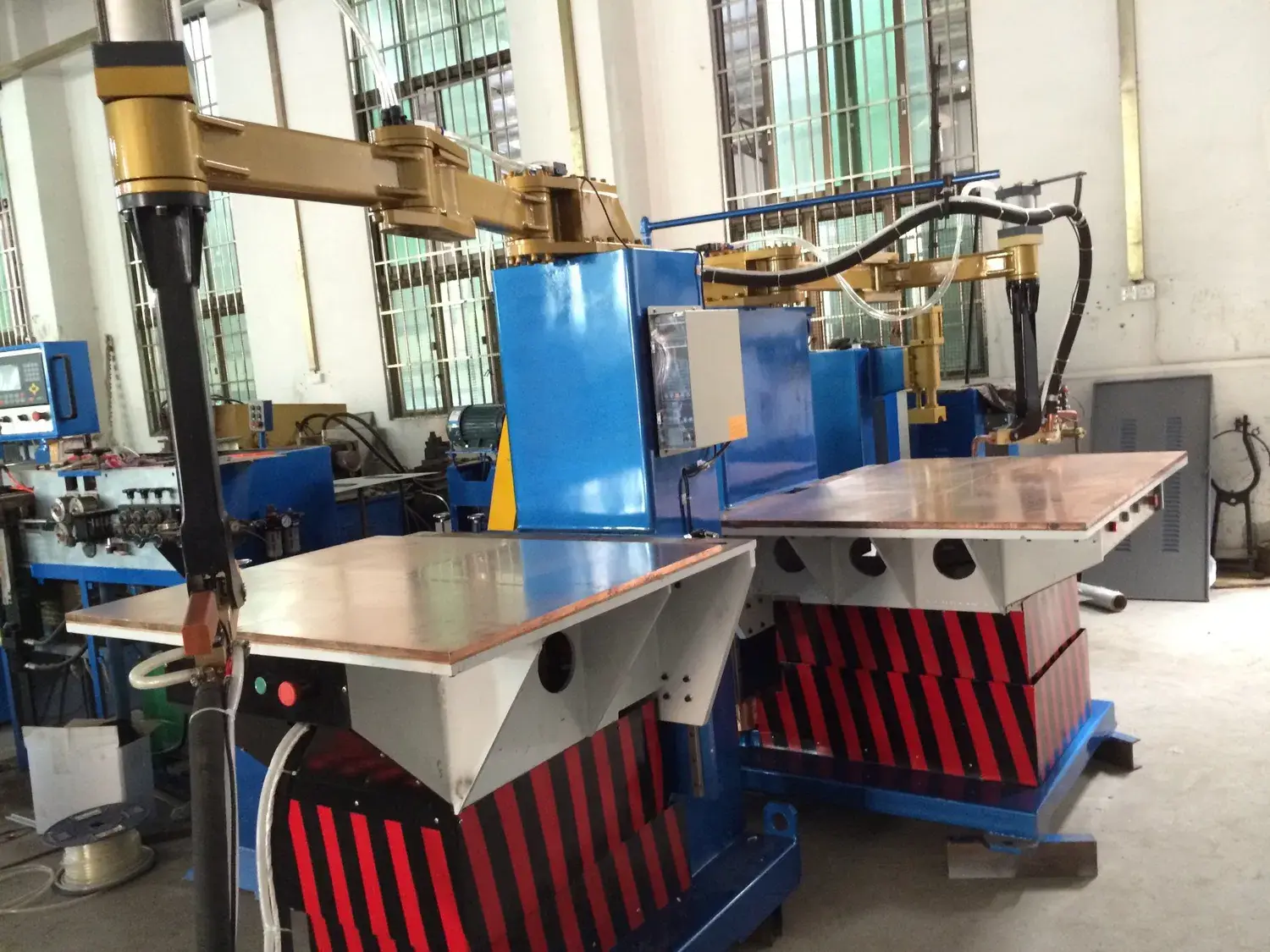 Gạt hàn điểm cần thiết, gạt hàn chất lượng cao, tủ lớn