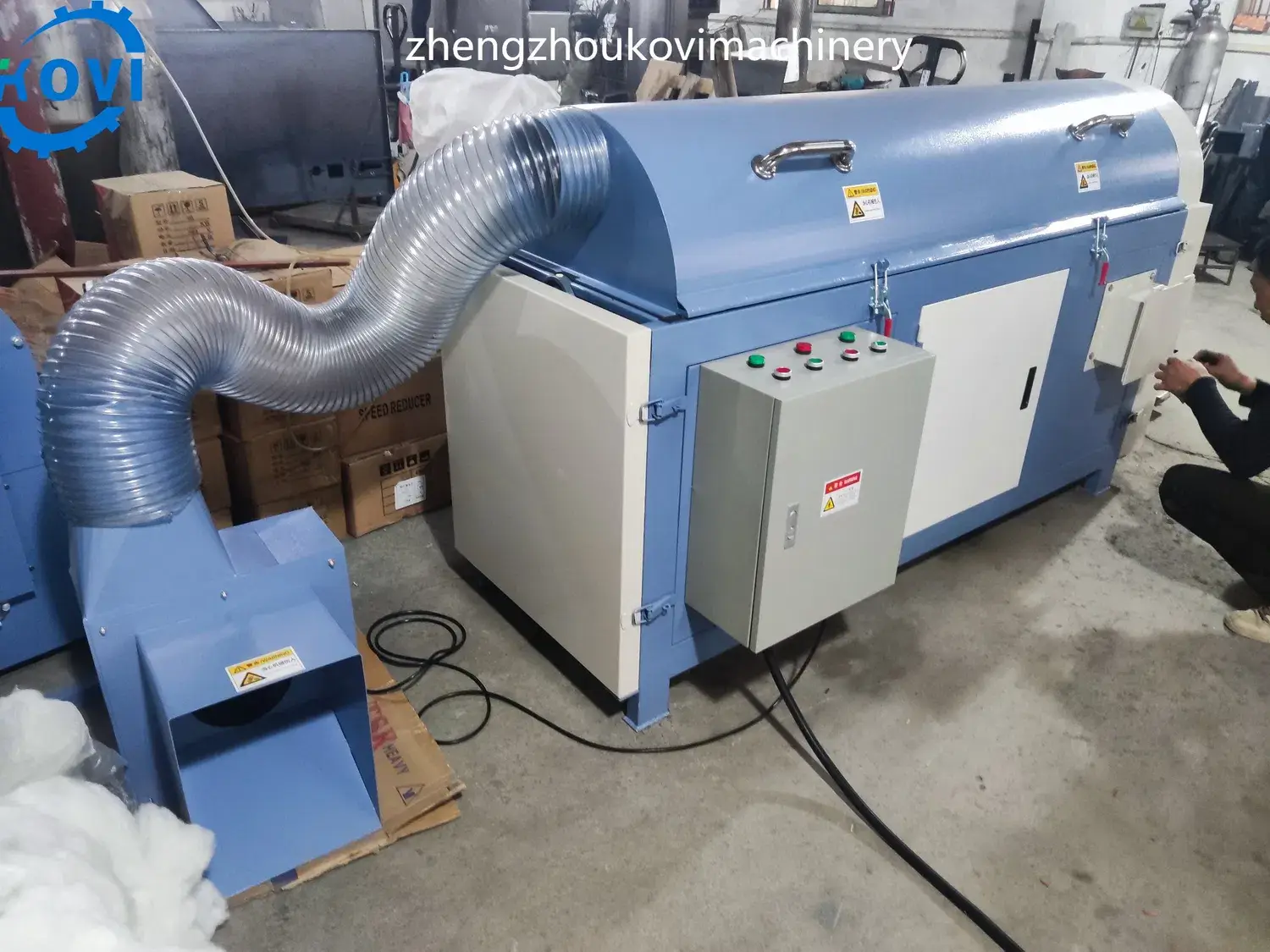 Máy tạo hình bóng sợi mềm từ chất liệu polyester và bông, thiết bị sản xuất bóng sợi chất lượng