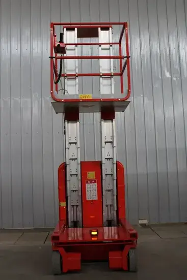 Thiết bị nâng người tự hành hai cột: Tối ưu hóa chiều cao làm việc lên đến 11 mét