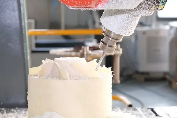 Máy phay CNC trục 5 cho gỗ và bọt - Bcm1325 3D với tính năng trục xoay