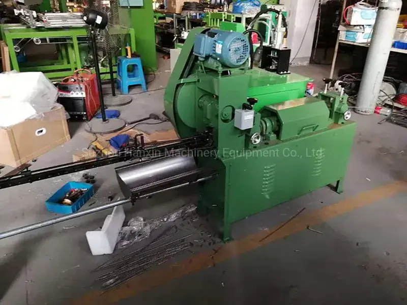 Máy cắt và duỗi sắt hiệu quả, tiết kiệm thời gian