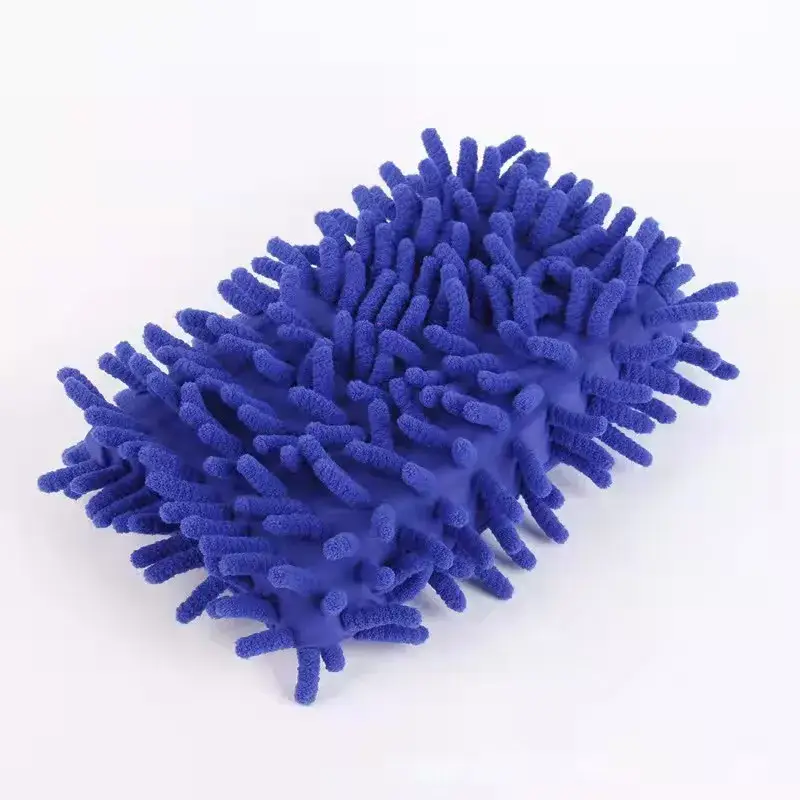 Bàn chải chenille và khăn microfiber - Giải pháp tuyệt vời cho việc làm sạch xe