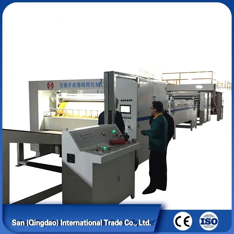 Máy tự động lõi tổ ong: Tối ưu tốc độ và chất lượng