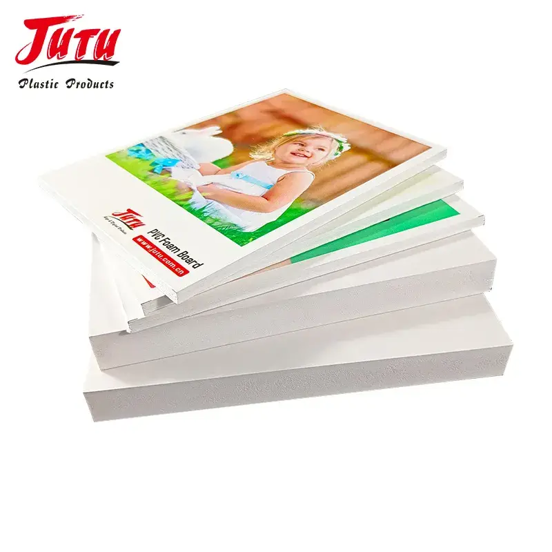 Giải Pháp Xây Dựng Tấm Tường Ngoài Bằng Jutu Hút Nước Thấp và Bảng Xốp Cách Nhiệt PVC Cứng