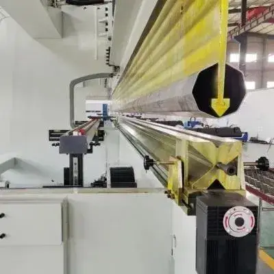 Máy Bẻ Tôn Thủy Lực CNC 200ton và Máy Ép Kim Loại với Hệ Thống Delem Da53t/58t/66t/69t