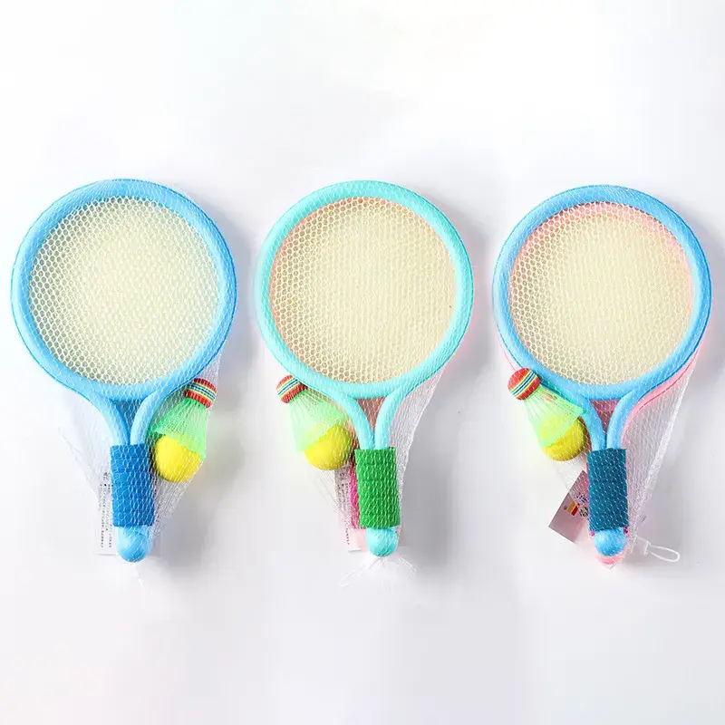Cây vợt cầu lông nhẹ màu hồng xanh phổ biến dành cho trẻ em tại Trung Quốc