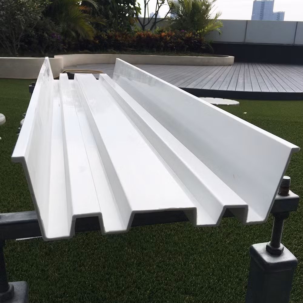Phương pháp trồng dâu tây bằng hệ thống nhựa NFT trong môi trường nông trại hình ảnh 12-description