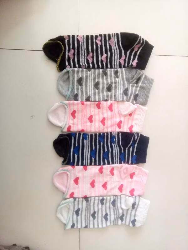 Chất lượng cao: Socks nam với phong cách thiết kế độc đáo hình ảnh 12-description