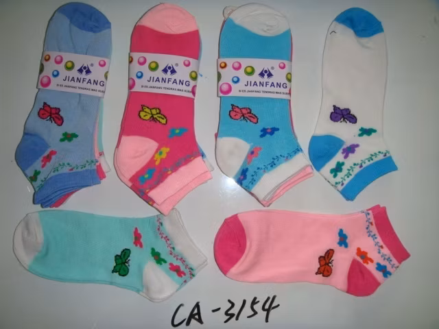 Chất lượng cao: Socks nam với phong cách thiết kế độc đáo hình ảnh 14-description