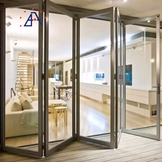 Cửa kính gấp bằng nhôm có thể mở ra và đóng lại từ cả bên ngoài lẫn bên trong