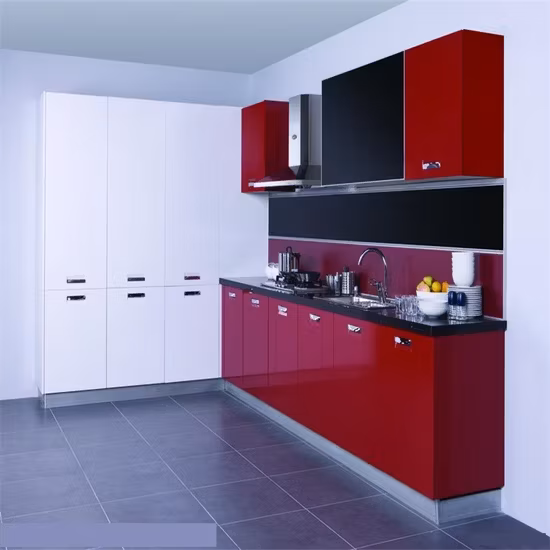 Tủ bếp kiểu Shaker sơn bóng từ gỗ tự nhiên - Sản phẩm của Cbmmart