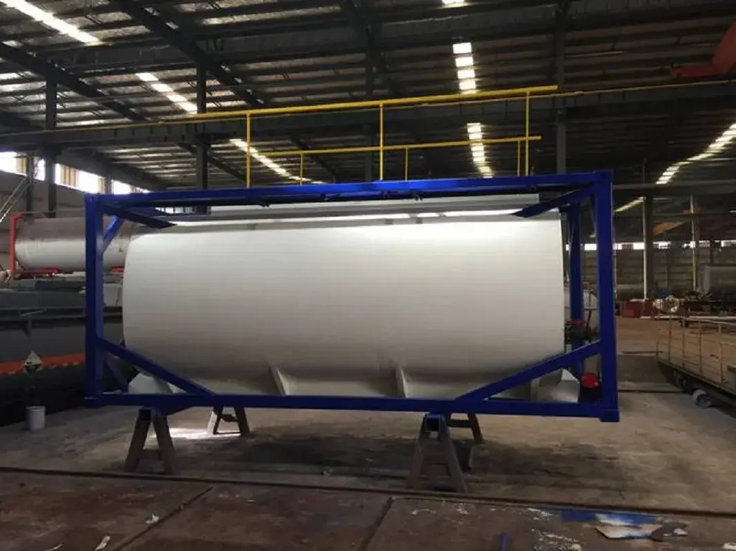 Bồn vận chuyển hóa chất lỏng ISO 20/40FT di động hiệu quả