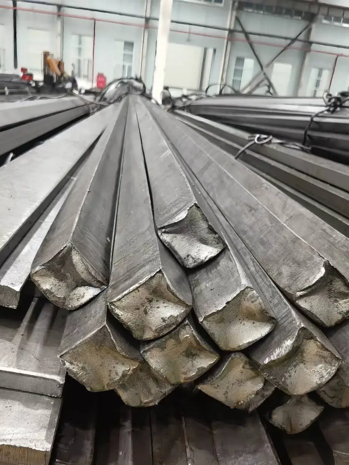 Chất lượng đảm bảo từ Nhà máy Thép Hình Vuông Kéo Lạnh SAE1045 C45 S45c, kích thước 5*5-80*80mm sau 20 năm kinh nghiệm