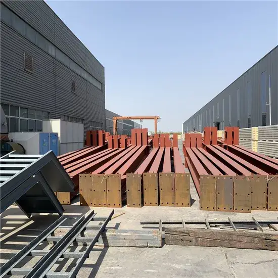 Bậc thang sơn phun 2024 mới nhất dành cho kết cấu thép nhà xưởng