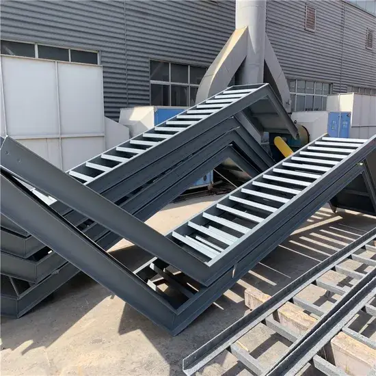 Bậc thang sơn phun 2024 mới nhất dành cho kết cấu thép nhà xưởng