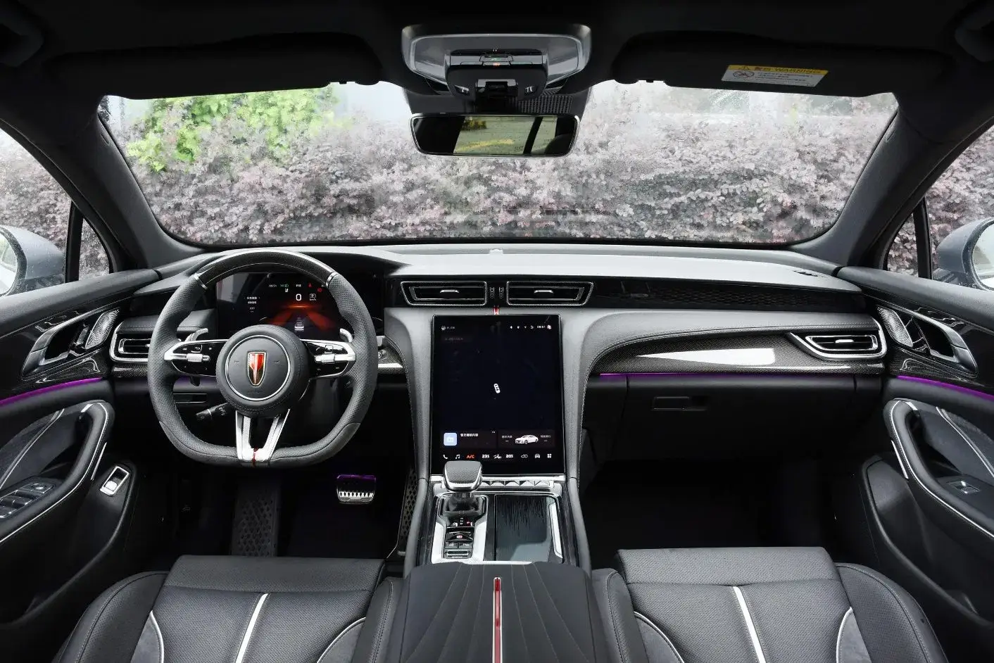 FAW Hongqi H6 - Xe Nhiên Liệu 2.0t 224HP L4 - Mẫu Xe Ô Tô Xăng Người Lớn 2025