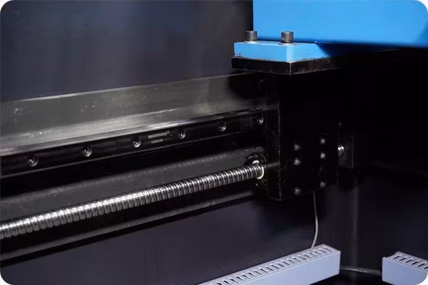 Máy Bẻ Tôn Thủy Lực CNC 200ton và Máy Ép Kim Loại với Hệ Thống Delem Da53t/58t/66t/69t hình ảnh 20-description