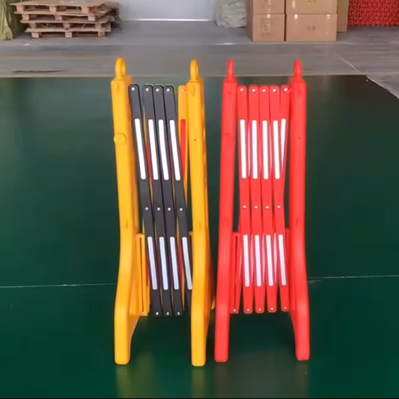 Rào chắn đường và cột chắn bằng nhựa, nón an toàn và các loại rào chắn hiệu quả hình ảnh 21-description