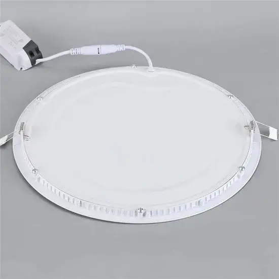 Đèn LED Panel 22W kích thước φ 240*16mm - Lựa chọn đèn chiếu sáng tiết kiệm điện