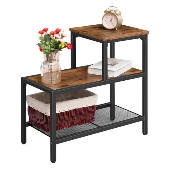Bàn cuối bằng gỗ thông phong cách Tiers với kệ dưới được làm từ lưới sắt