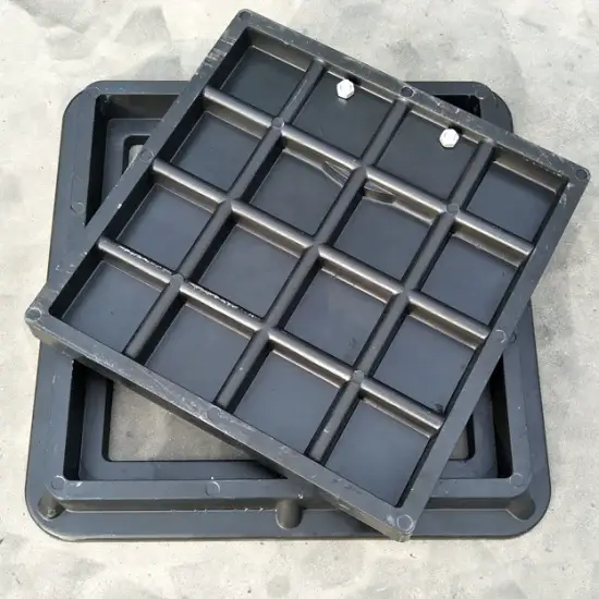 Nắp hố ga vuông FRP kích thước 300X300mm với thiết kế tay kéo