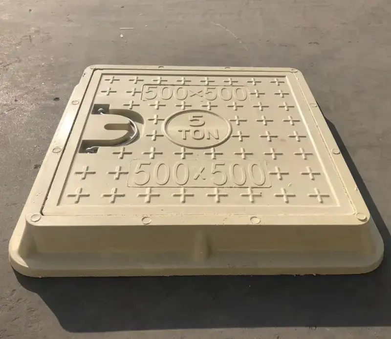 Nắp hố ga vuông FRP kích thước 300X300mm với thiết kế tay kéo
