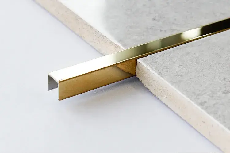 304 và 316 Cuộn PVD: Thương hiệu chất liệu Thép không gỉ U Channel Kim loại Bề mặt và Hồ sơ trang trí hình ảnh 20-description