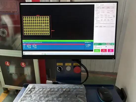 30tons, Máy CNC điều khiển Servo - Giải pháp đột dập tối ưu cho sản xuất kim loại