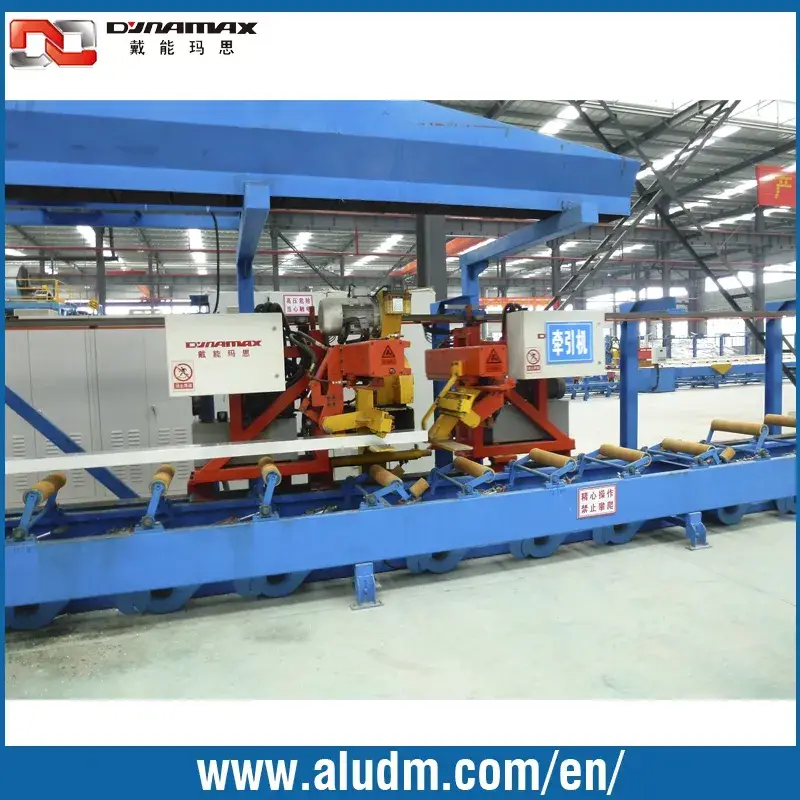 Máy ép nhôm kéo đôi với hai cưa bay - Thiết bị hiệu quả cho sản xuất công nghiệp