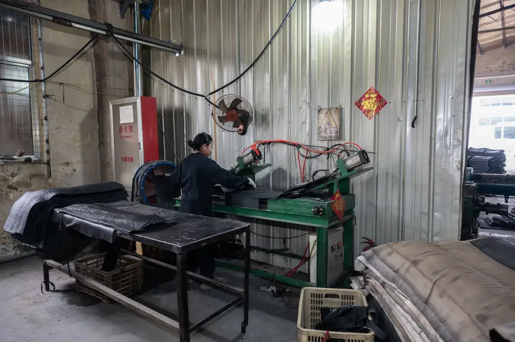 Bánh xe cao su 400-8 chất lượng tốt cho xe đẩy công nghiệp - Bơm hơi im lặng, bền bỉ hình ảnh 31-description
