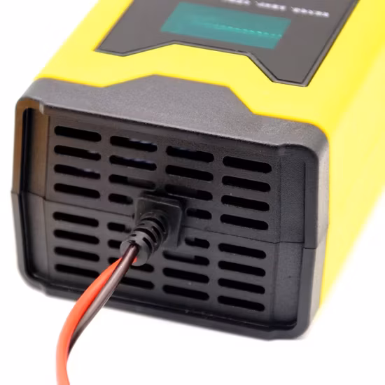 Ai cũng muốn có Sạc ô tô thông minh Beiqiang với màn hình LCD 12V6a