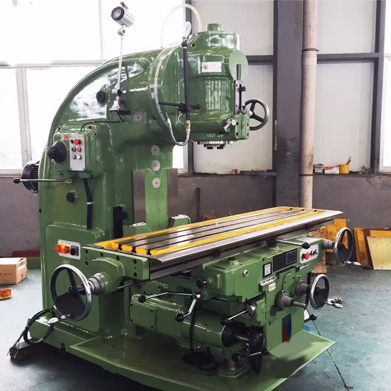 Thiết bị Đầu phay góc quay cho Máy phay CNC và Máy phay đa chức năng với Bàn nâng