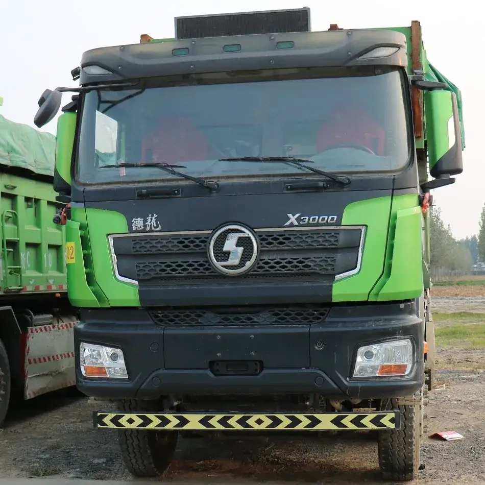Bánh xe dẫn động Euro3 Euro5 Xe tải nặng 430HP X3000 F3000 Shacman - 8X4 6X4