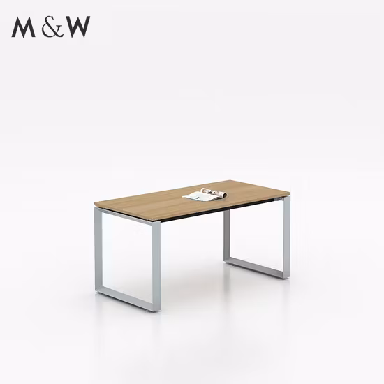 Bàn làm việc cao cấp M&W dành cho giám đốc với phong cách hiện đại, thiết kế sang trọng và đẳng cấp