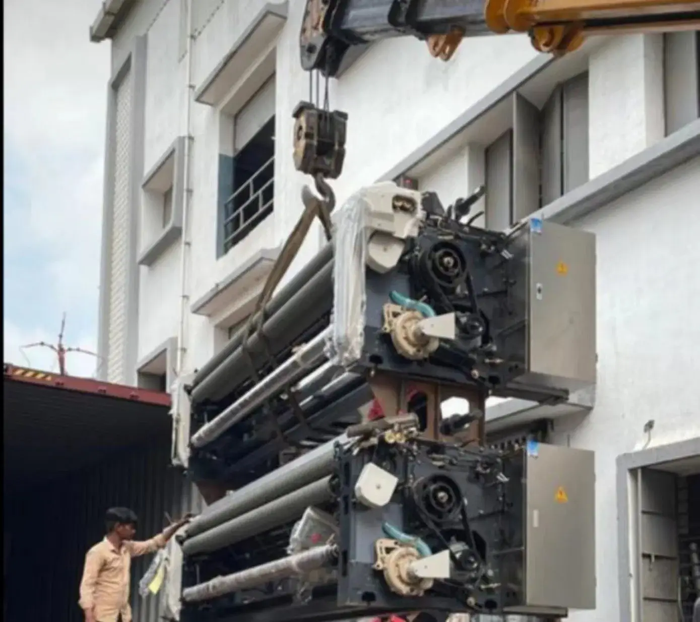 Máy dệt không khí Roj Crank 6 - 190cm, 2 nozzles, 2 feeders và khung Heald