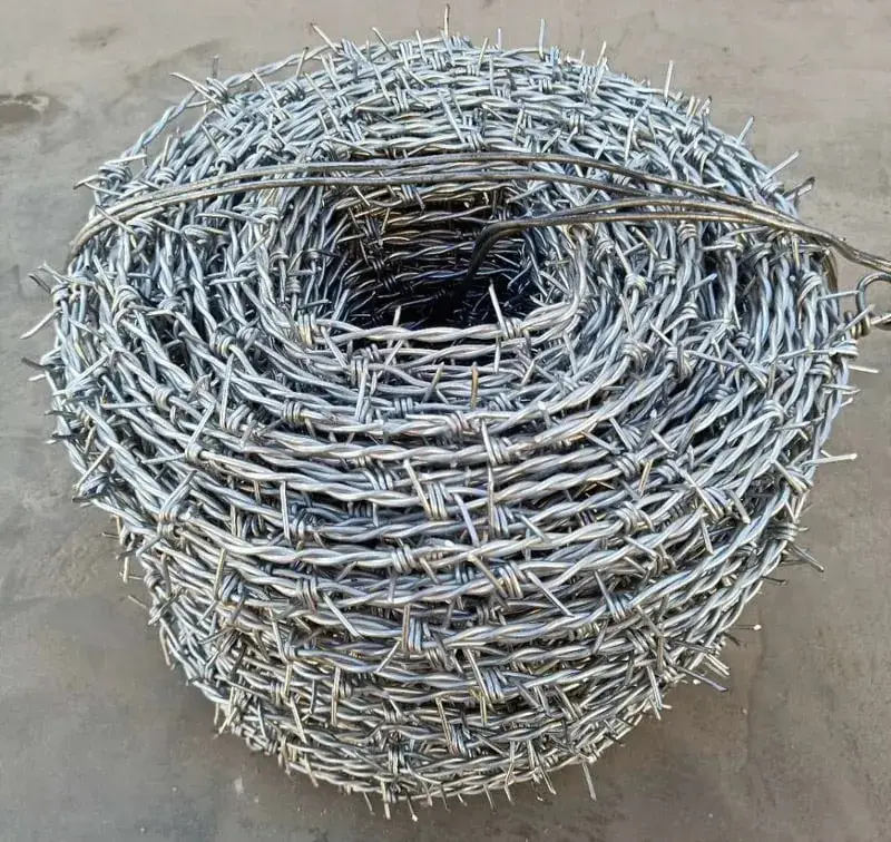 Nhà Máy Sản Xuất Dây Kẽm Gai Nóng Nhúng Chất Lượng Cao Dành Cho Rào Bảo Vệ Trang Trại