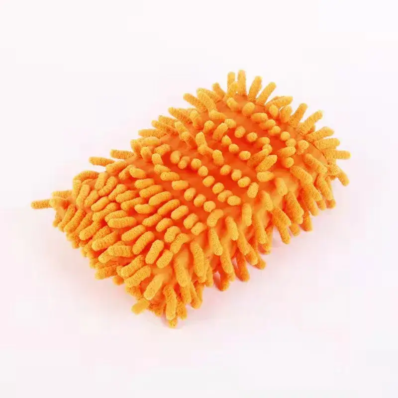 Bàn chải chenille và khăn microfiber - Giải pháp tuyệt vời cho việc làm sạch xe