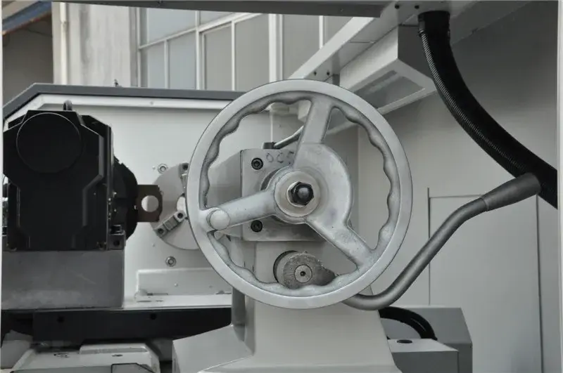 Máy tiện CNC phẳng Kd Ck6166/750 chuyên nghiệp với độ chính xác cao